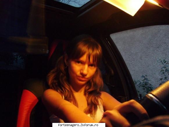 me..angel ;) - me la volan ..nu ajungezi teferi...va promit - Picks with US